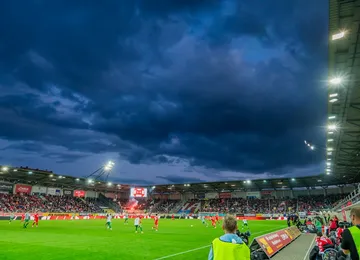 Flutlicht-Highlight im Leuna-Chemie-Stadion