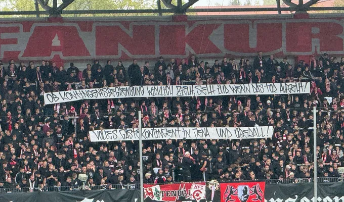 Damelang trifft: Halle feiert wichtigen Heimsieg