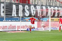Hallescher-FC-Kaiserslautern-24